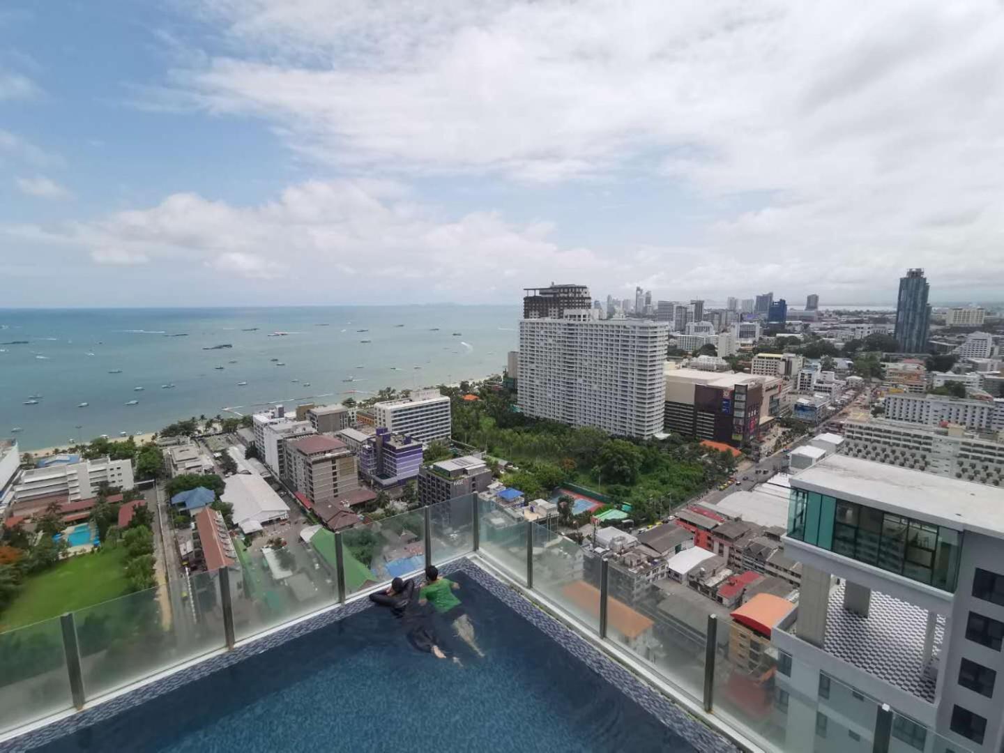 The Base Central Pattaya By Adam ภายนอก รูปภาพ